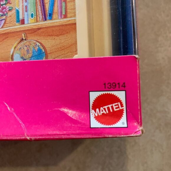 Teacher Barbie Doll & Kids Gift Set 1995 Mattel 13914 Rare 1st Ed. No Underwear - Picture 4 of 12